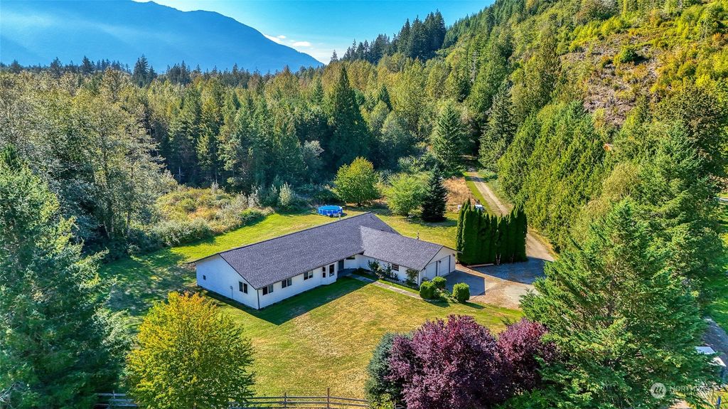 Photo of 46228 Giles Road, Darrington, WA 98241 (MLS # 2212409)
