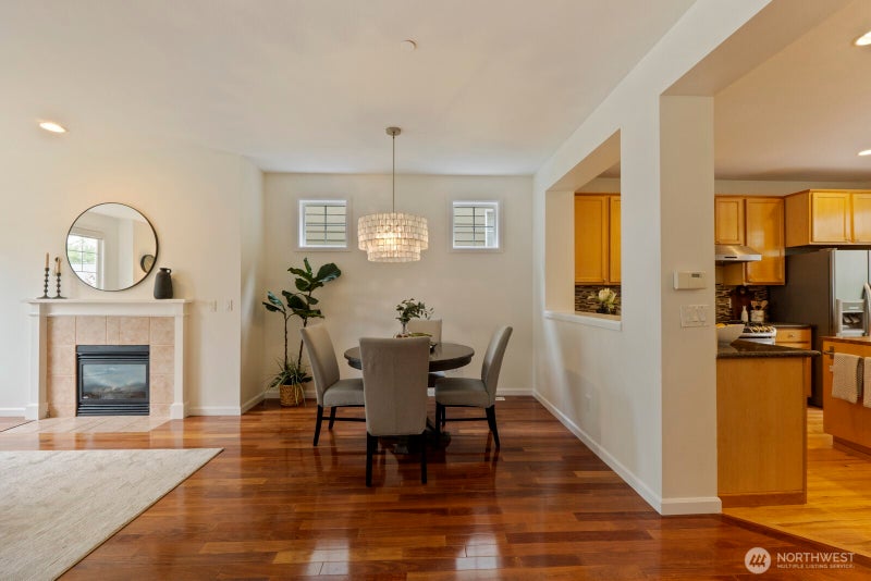 71 Sunset Court NW