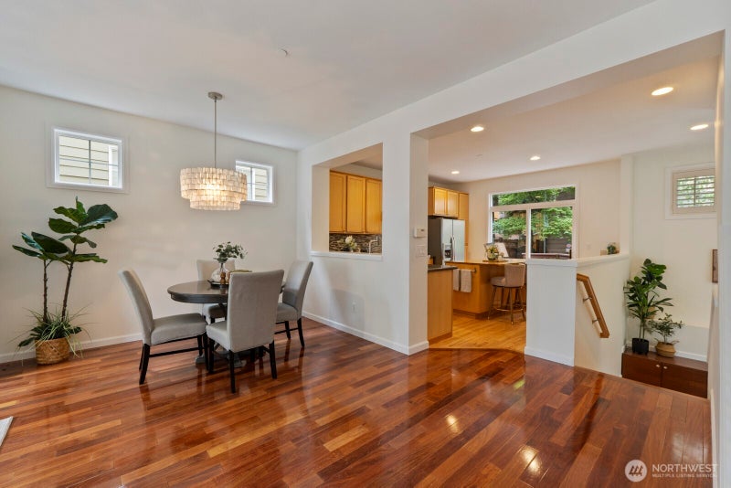 71 Sunset Court NW