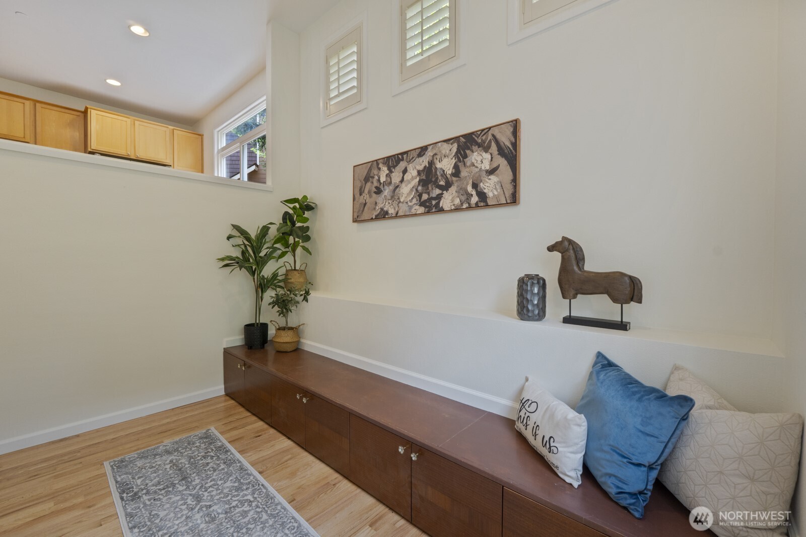 71 Sunset Court NW