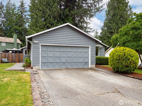Photo of 14222 61st Avenue SE, Everett, WA 98208 (MLS # 2536816)