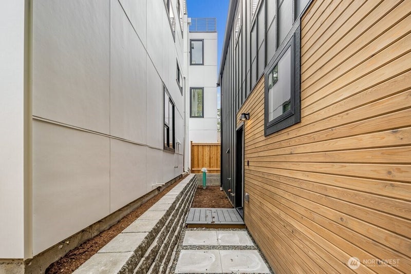 1214 NE 100th Street