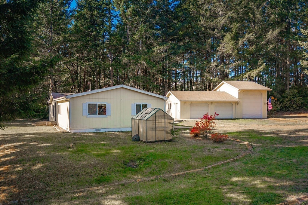 Photo of 20226 26th Street SW, Lakebay, WA 98349 (MLS # 2595109)