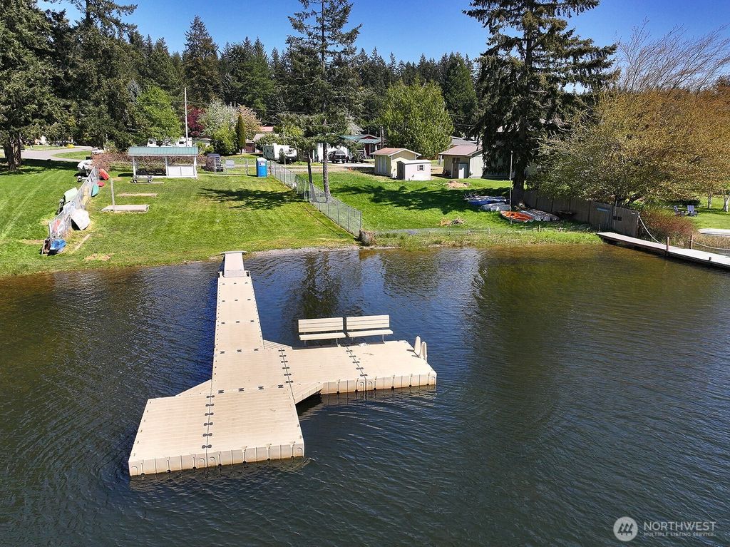 Photo of 6459 Lake Shore Drive, Clinton, WA 98236 (MLS # 2510113)