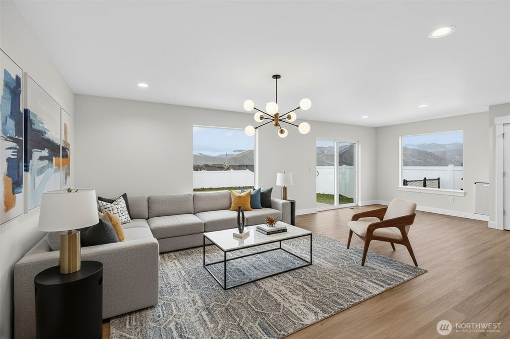 Photo of 2348 Noah Street SE, East Wenatchee, WA 98802 (MLS # 2459542)