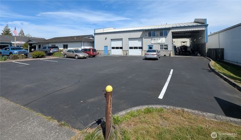 Photo of 2108 Pacific Street, Bellingham, WA 98229 (MLS # 2458306)