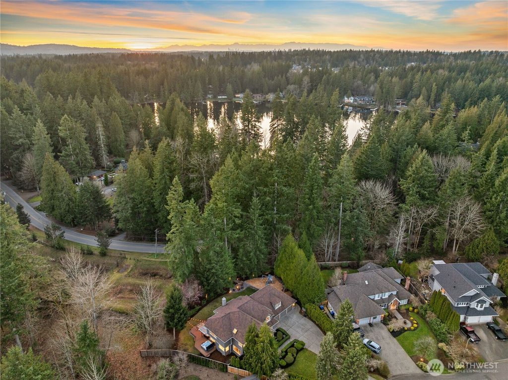 Photo of 25852 SE 22nd Place, Sammamish, WA 98075 (MLS # 2465070)