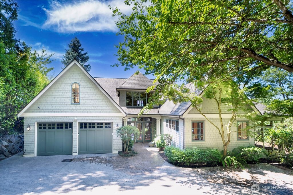 Photo of 8281 W Mercer Way Way, Mercer Island, WA 98040 (MLS # 2409441)