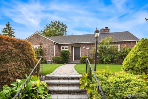 Photo of 3117 Mount Rainier Drive S, Seattle, WA 98144 (MLS # 2444229)