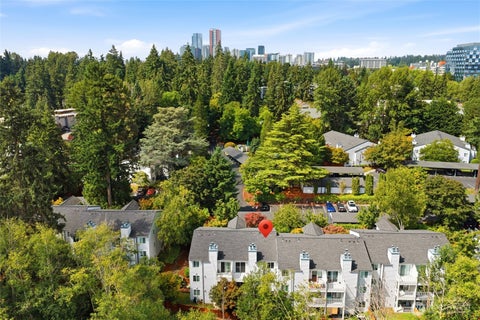 Photo of 12740 NE 10th Place #E305, Bellevue, WA 98055 (MLS # 2567994)