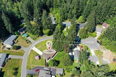 Photo of 1135 Hillandale Drive E, Port Orchard, WA 98366 (MLS # 2455692)
