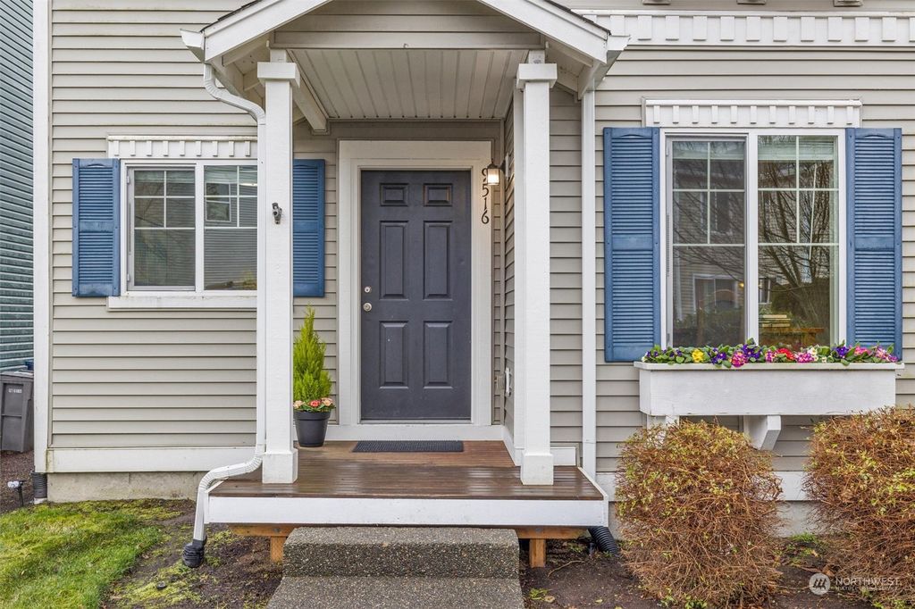 Photo of 9516 Hancock Avenue SE, Snoqualmie, WA 98065 (MLS # 2036390)