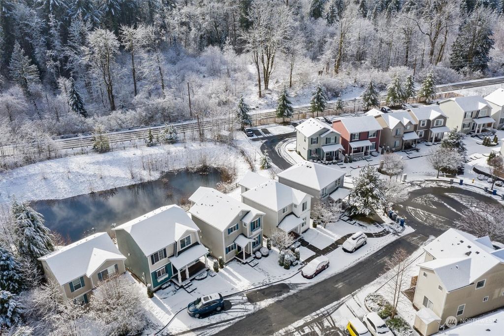 Photo of 9516 Hancock Avenue SE, Snoqualmie, WA 98065 (MLS # 2036390)