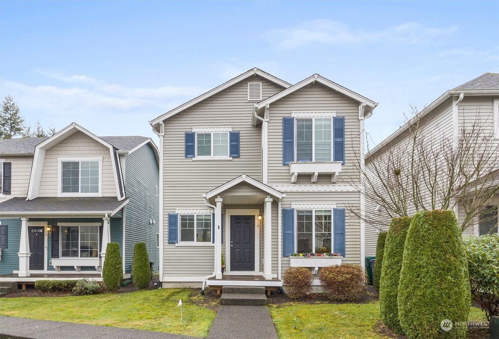 Photo of 9516 Hancock Avenue SE, Snoqualmie, WA 98065 (MLS # 2036390)