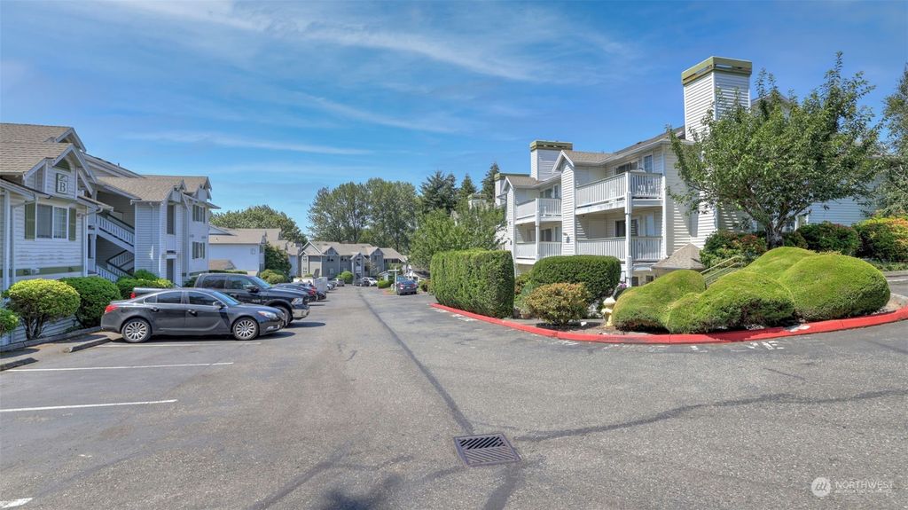 Photo of 901 Sunset Boulevard NE #A101, Renton, WA 98056 (MLS # 2270364)