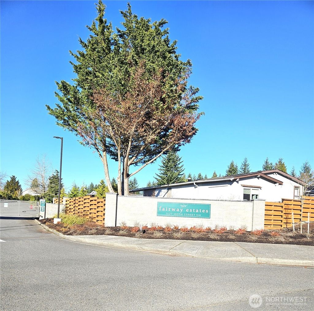 Photo of 1427 100th Street #75, Everett, WA 98204 (MLS # 2467220)