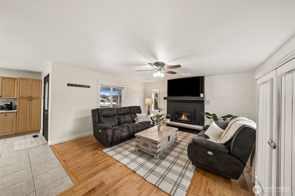 Photo of 141 Rainier Street S, Buckley, WA 98321 (MLS # 2488261)