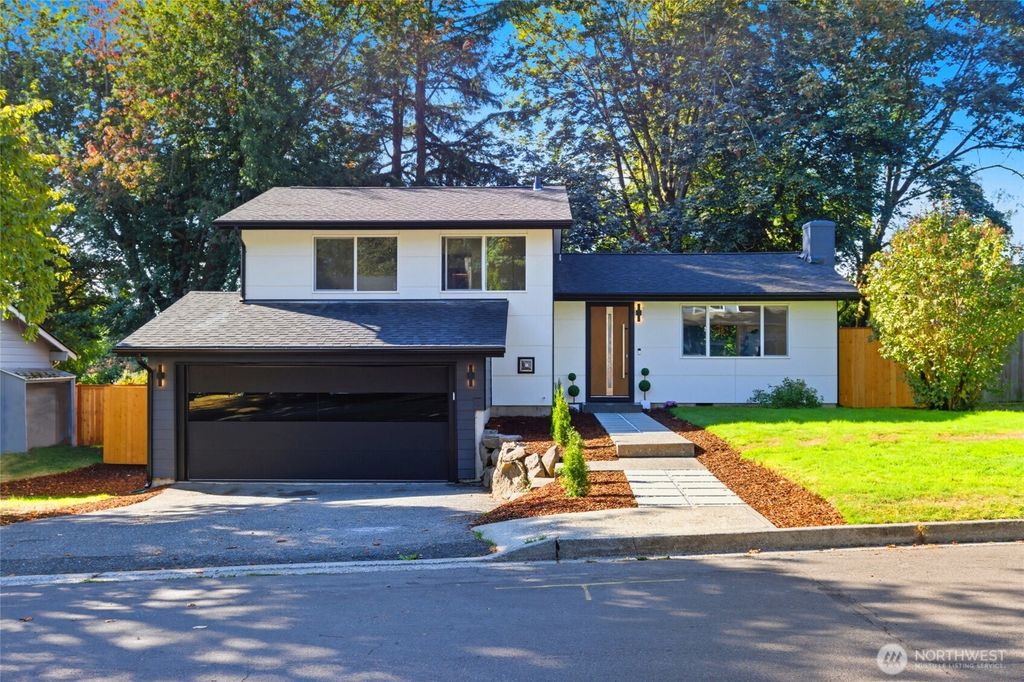 Photo of 9419 NE 126th Place, Kirkland, WA 98034 (MLS # 2432167)
