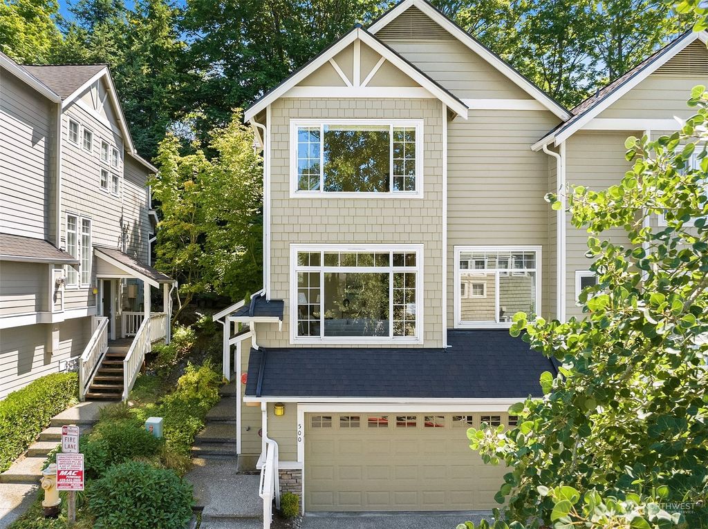 Photo of 11987 SE 4th Place #500, Bellevue, WA 98005 (MLS # 2145754)