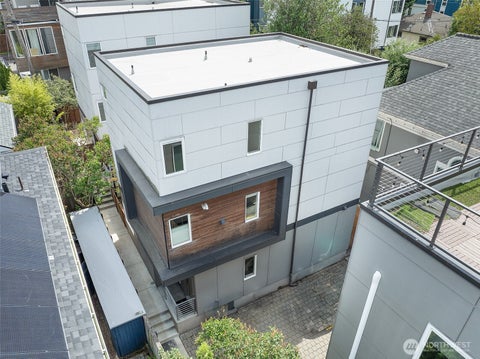 Photo of 830 B 16th Ave, Seattle, WA 98122 (MLS # 2557464)