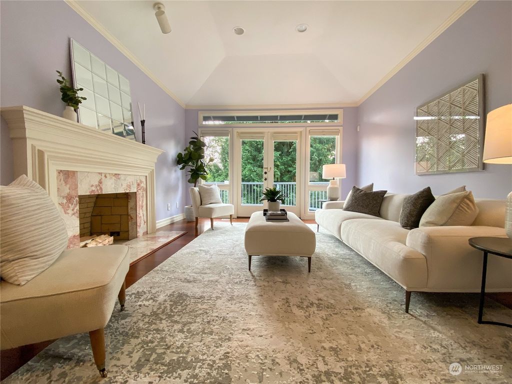 Photo of 7915 SE 67th Street, Mercer Island, WA 98040 (MLS # 2059743)