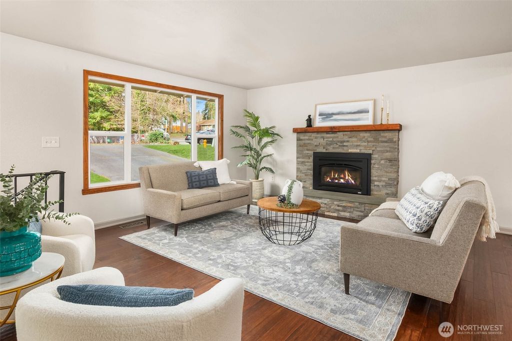 Photo of 19921 10th Drive SE, Bothell, WA 98012 (MLS # 2472295)