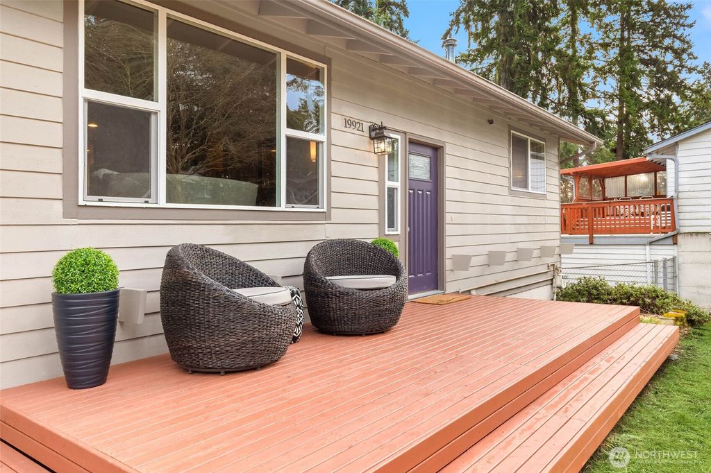 Photo of 19921 10th Drive SE, Bothell, WA 98012 (MLS # 2472295)