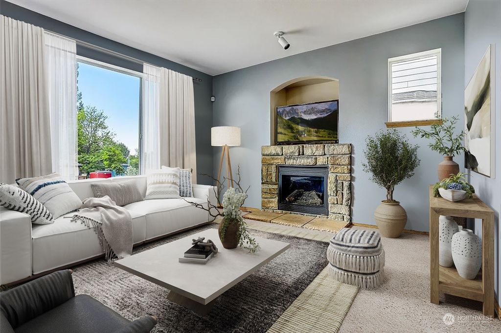 Photo of 213 Eastgate Avenue N, Pacific, WA 98047 (MLS # 2042509)