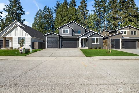 Photo of 15306 106th Avenue E, Puyallup, WA 98374 (MLS # 2456353)