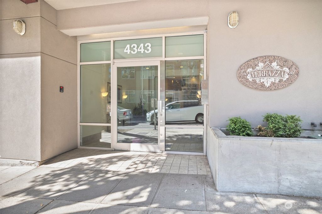 Photo of 4343 Roosevelt Way NE #207, Seattle, WA 98105 (MLS # 2159153)