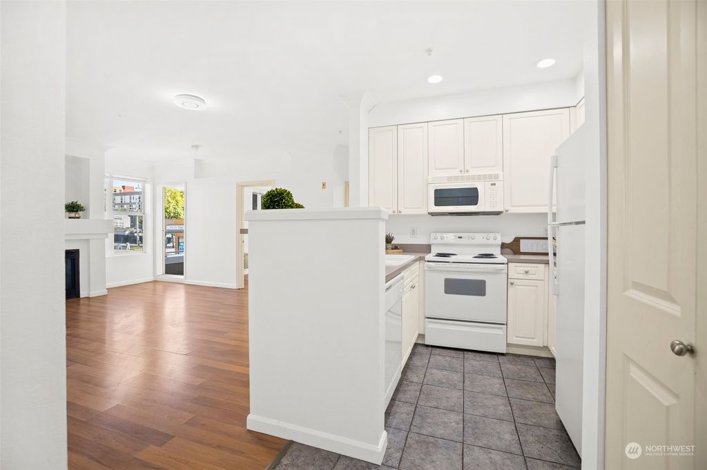 Photo of 4343 Roosevelt Way NE #207, Seattle, WA 98105 (MLS # 2159153)