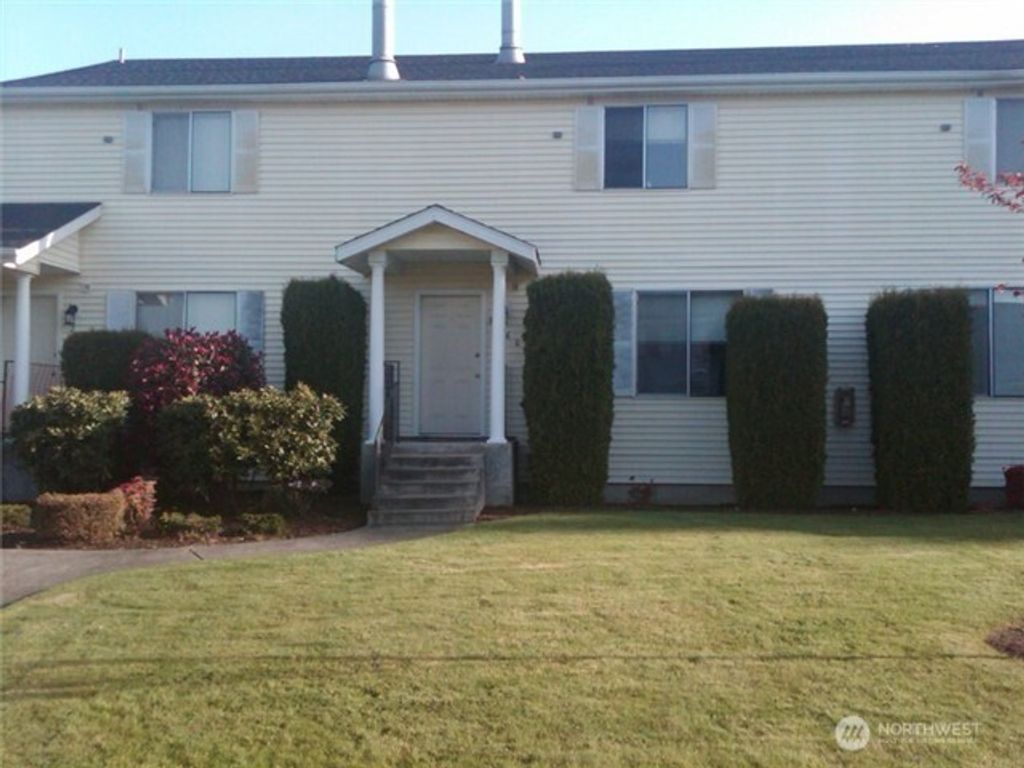 Photo of 32607 4th Place S, Federal Way, WA 98003 (MLS # 2434794)