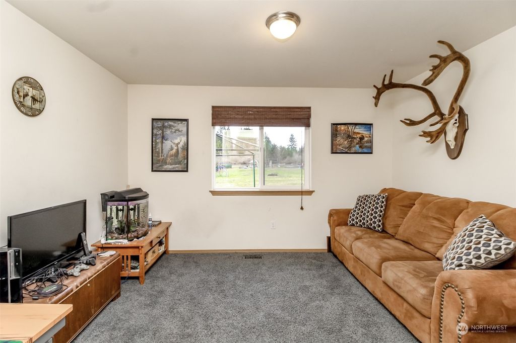 listing image 9368135565152147583