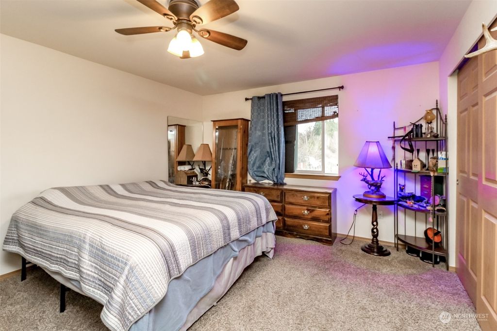 listing image 9367980707338501899