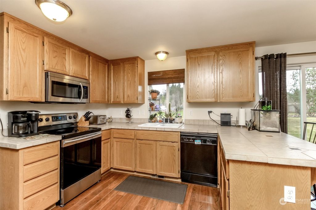listing image 9368365839822615655