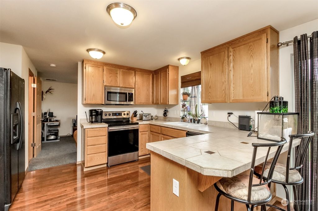 listing image 9369204821616055777