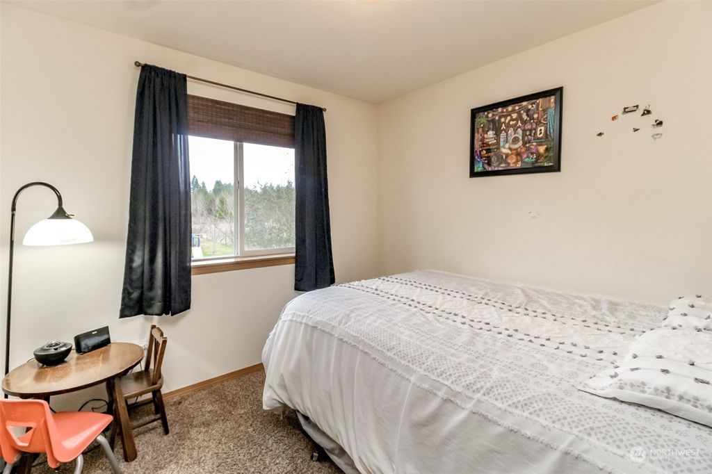 listing image 9360754258440468743