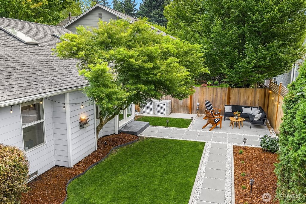 Photo of 3004 199th Pl SE Pl, Bothell, WA 98012 (MLS # 2426773)