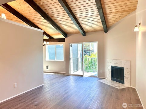 Photo of 2020 Grant Avenue S #C301, Renton, WA 98055 (MLS # 2542928)