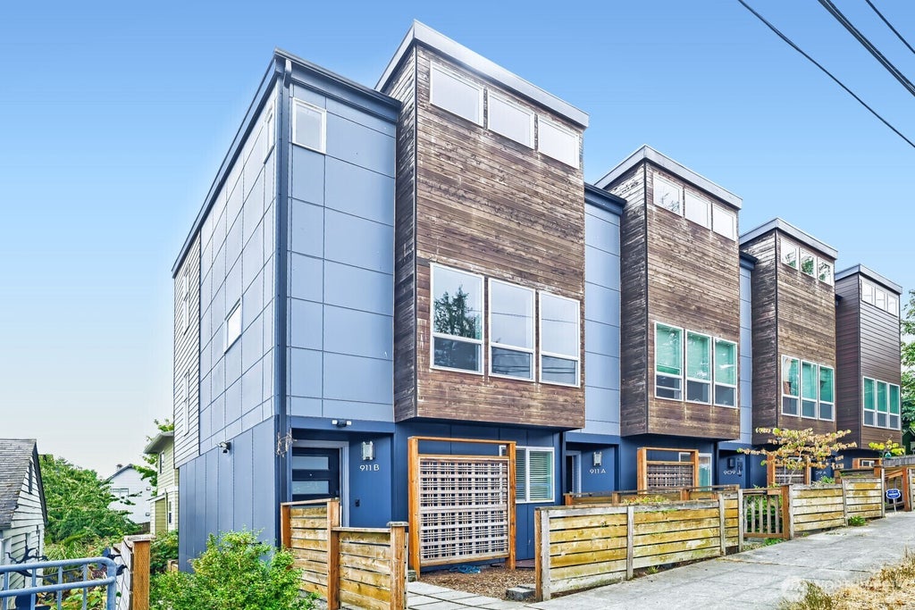 Photo of 911 N 104th Street #B, Seattle, WA 98133 (MLS # 2574898)