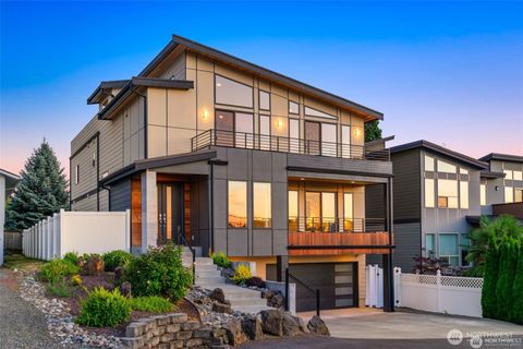 1025 N 36th Street Renton WA 98056