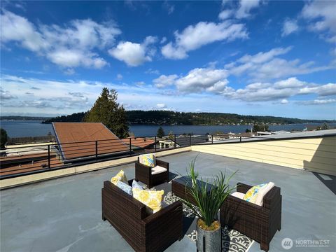 1025 N 36th Street Renton WA 98056