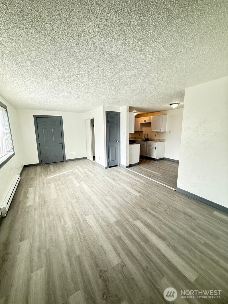 1011 Macfarlane