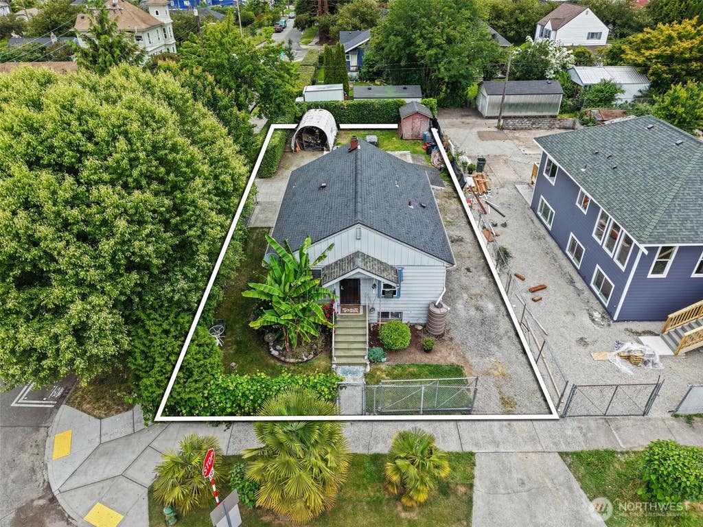 Photo of 1002 S Sullivan Street, Seattle, WA 98108 (MLS # 2537444)