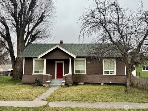 Photo of 111 W Dayton Avenue, Dayton, WA 99328 (MLS # 2470233)