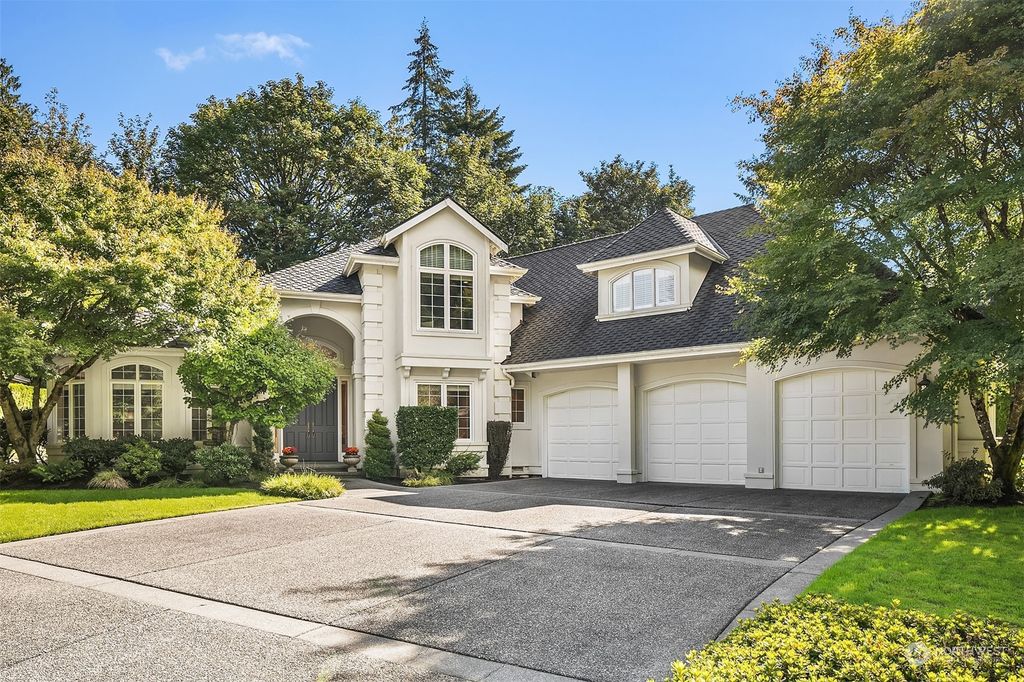Photo of 19469 SE 57th Place, Issaquah, WA 98027 (MLS # 2293261)