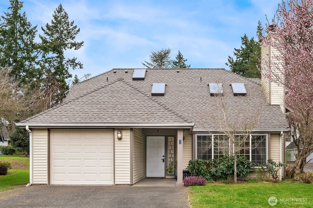 Photo of 32844 4th Lane S, Federal Way, WA 98003 (MLS # 2488397)