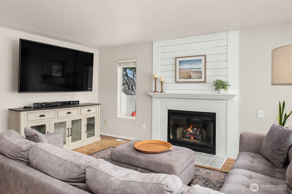 Photo of 12008 SE 218th Place, Kent, WA 98031 (MLS # 2492254)