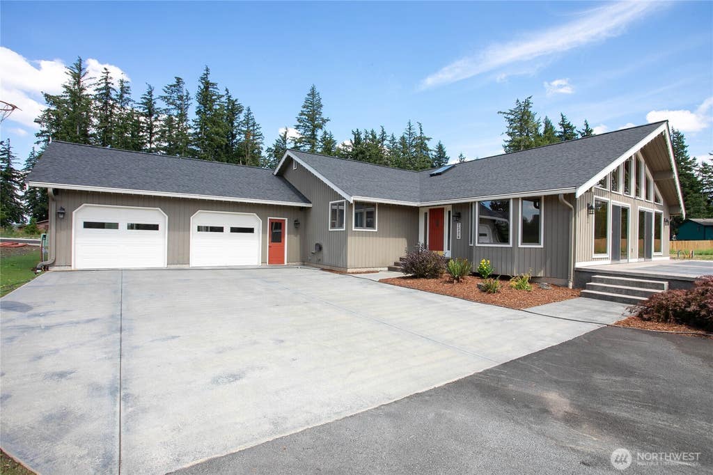 Photo of 7326 Everson Goshen Road, Everson, WA 98247 (MLS # 2563157)