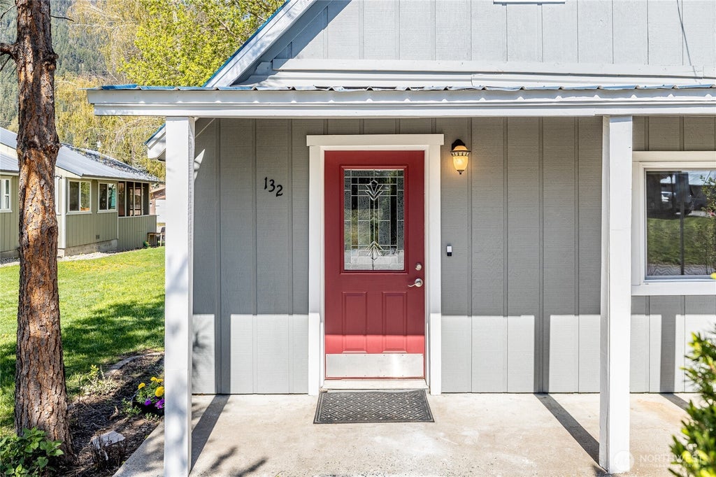 Photo of 132 Whitman Street, Leavenworth, WA 98826 (MLS # 2588297)